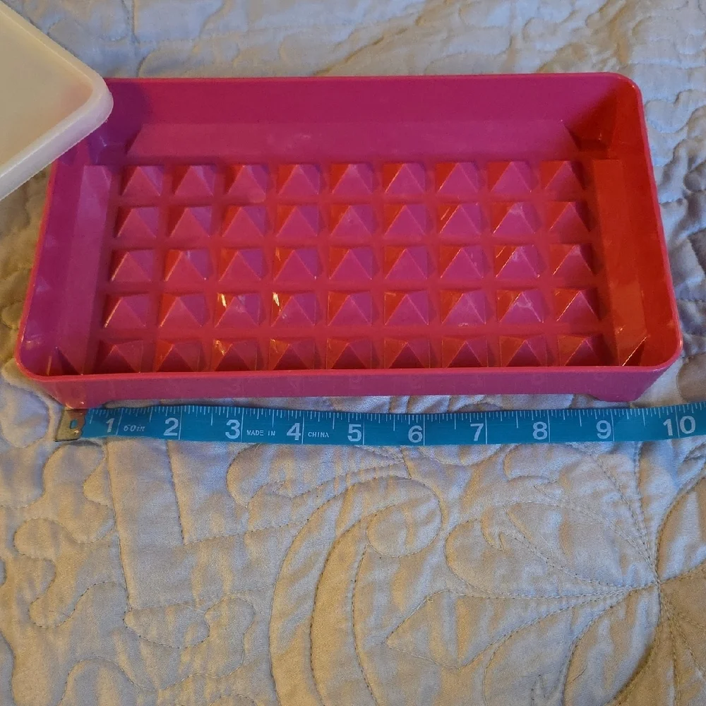 Tupperware Hotdog, Bacon, And Deli Meat Keeper